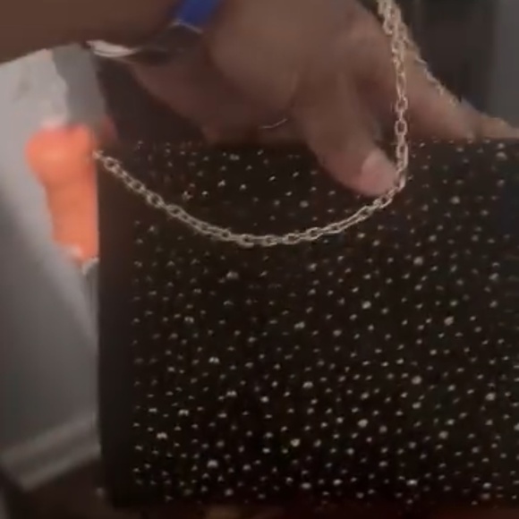 Black Velvet Crossbody Clutch - Picture 5 of 6